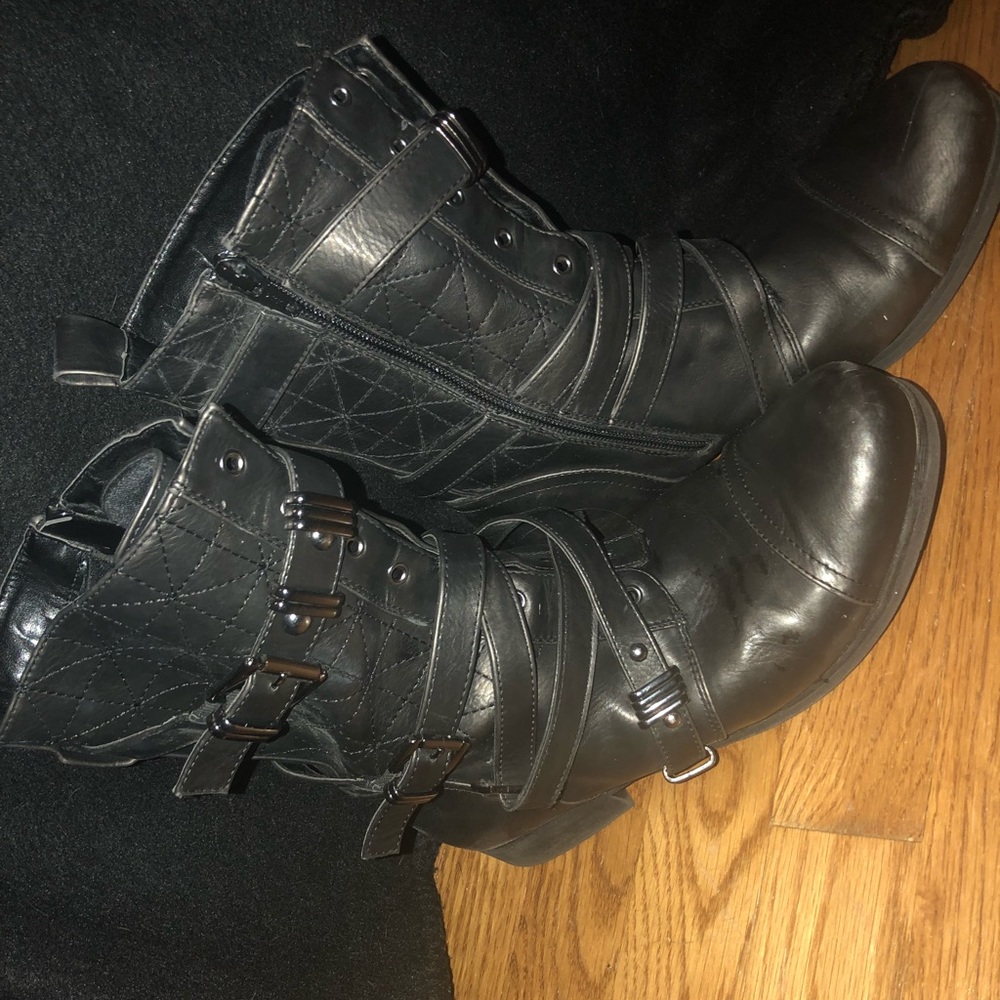 Rock n Republic Zipper and Buckle Boots